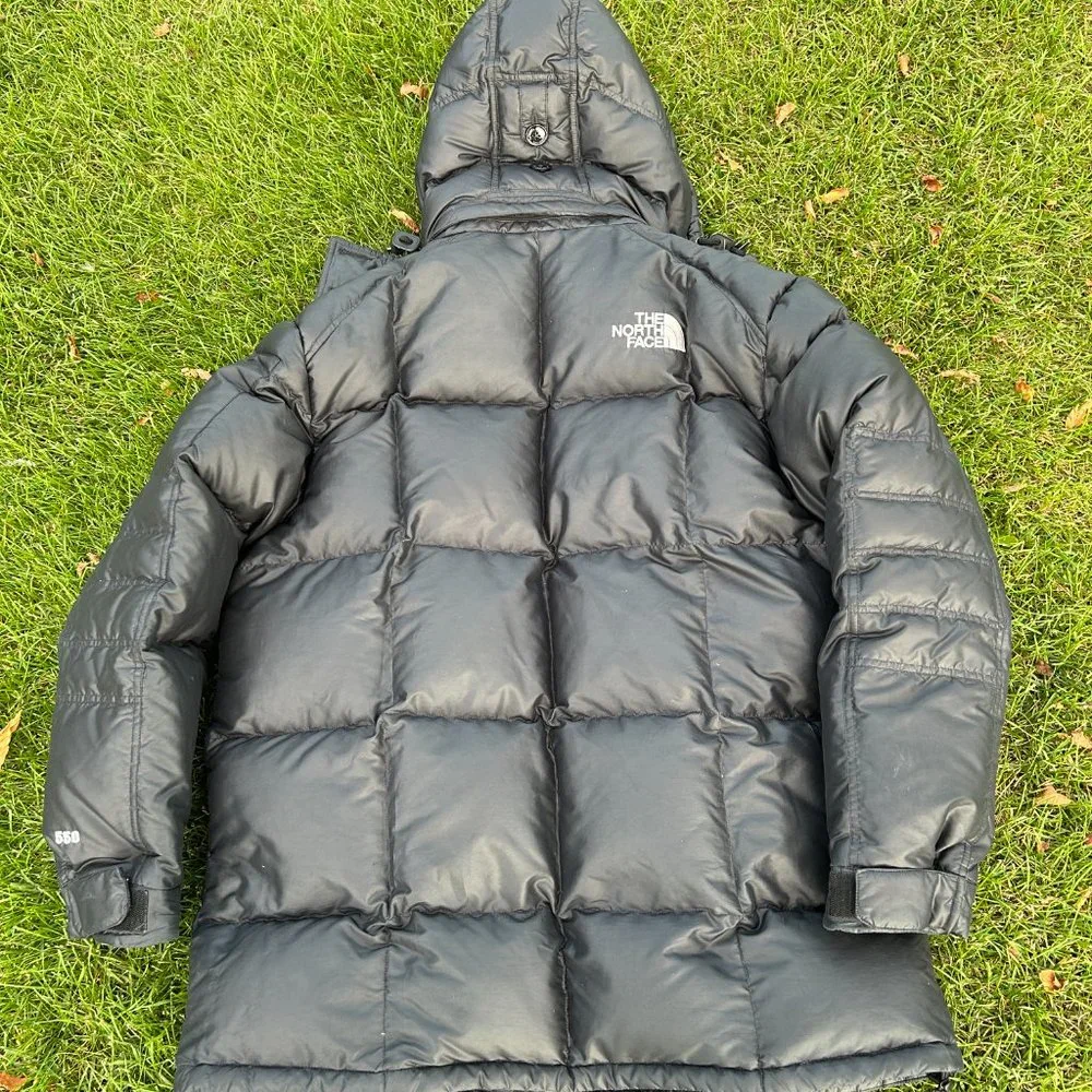 The Northface 550 Puffer Jacket - Picture 2 of 4
